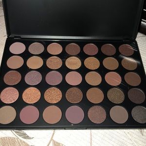 Brand new eyeshadow palette